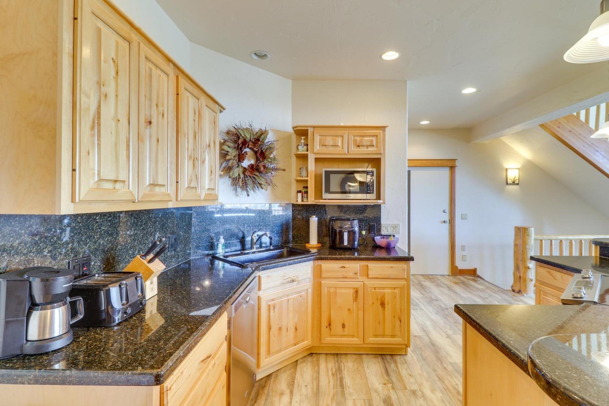 Spacious Whitefish Home With Sauna And Ski Resort View Екстер'єр фото