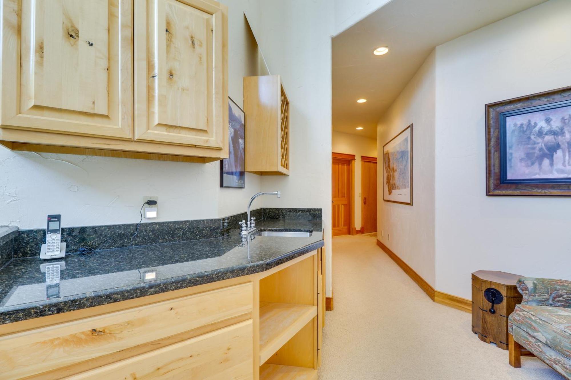 Spacious Whitefish Home With Sauna And Ski Resort View Екстер'єр фото