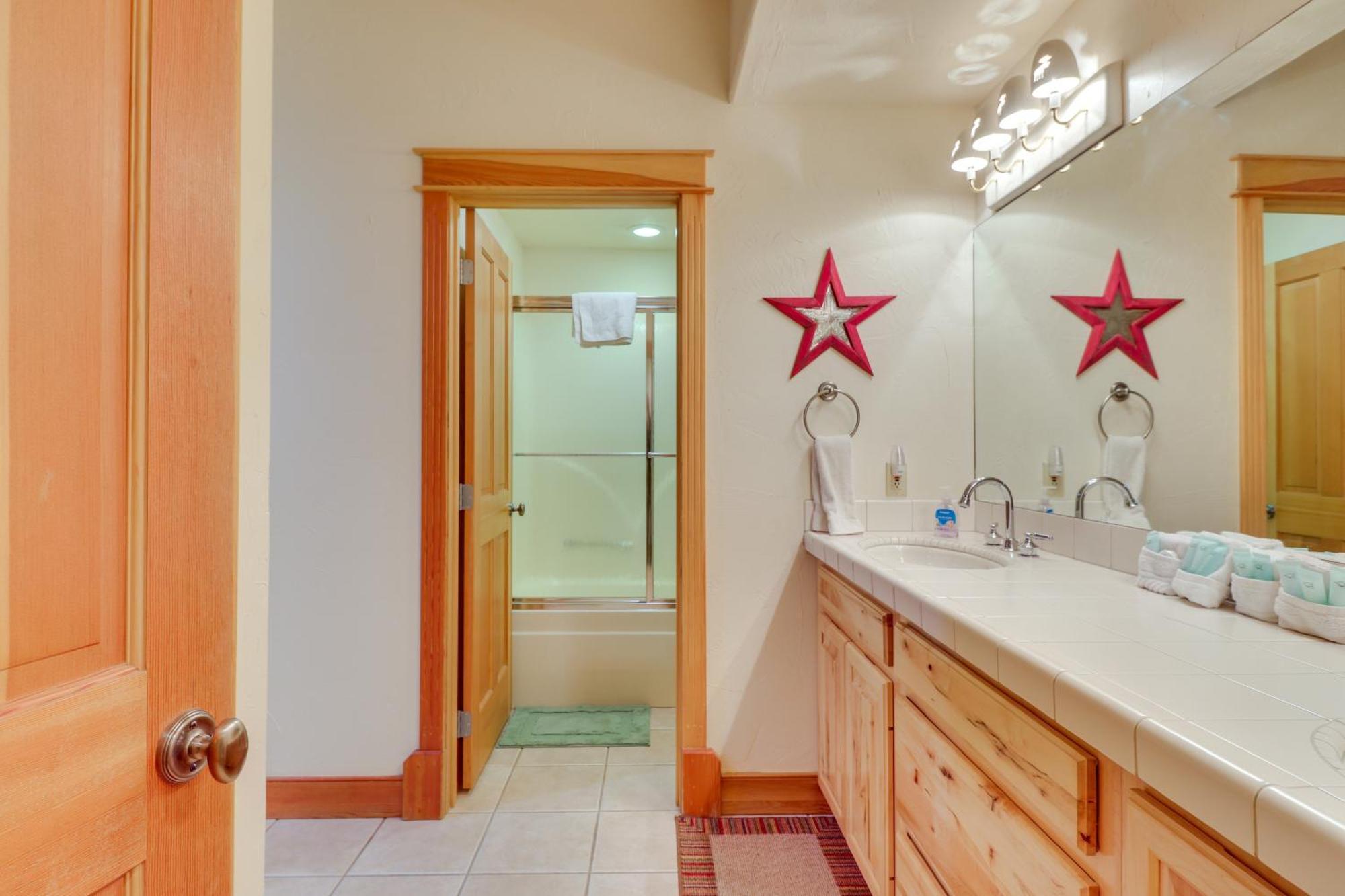 Spacious Whitefish Home With Sauna And Ski Resort View Екстер'єр фото